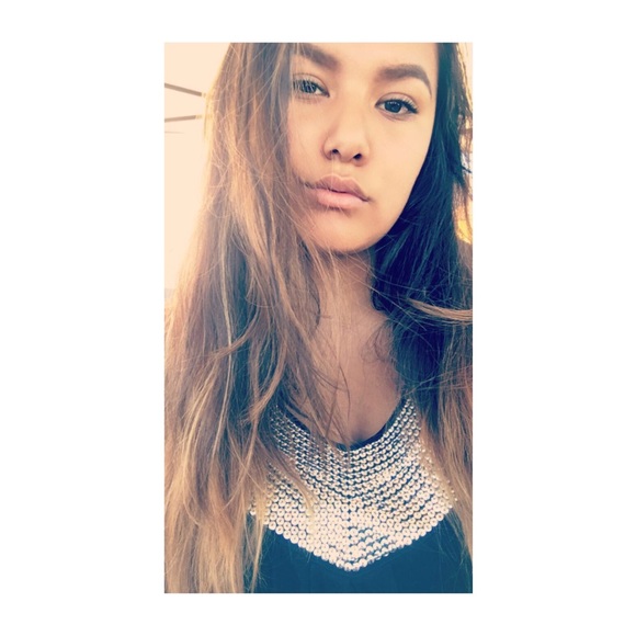 Meet your Posher, Laura - Picture 1 of 1